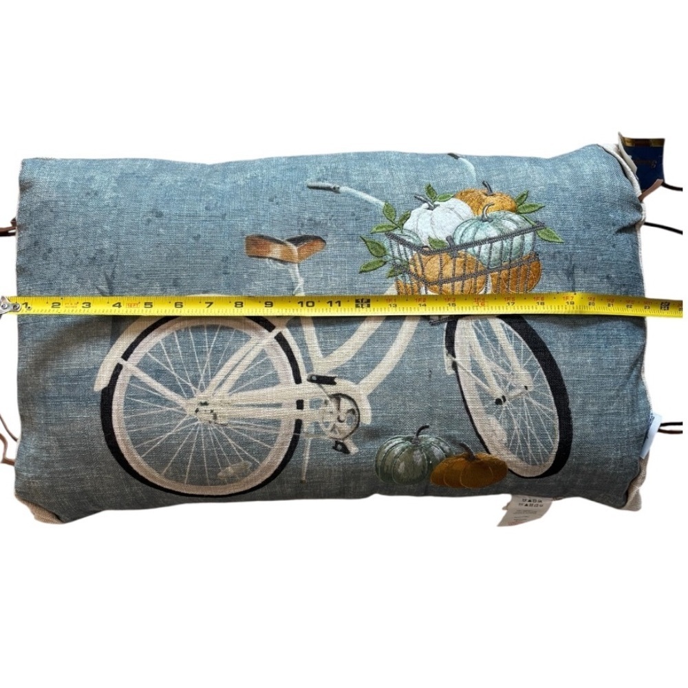 NWT Tommy Bahama Blue and White Down Alternate Throw Pillow Measures 24x14 - Picture 9 of 11